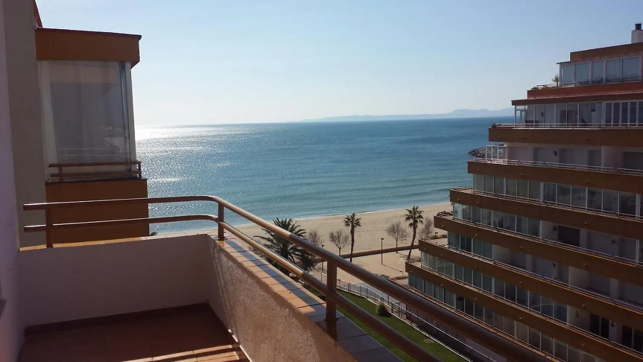Apartment Holiday Center Roses Spain